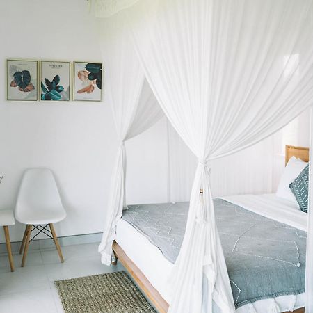 Three Palms Surf & Stay Medewi Airsatang Luaran gambar