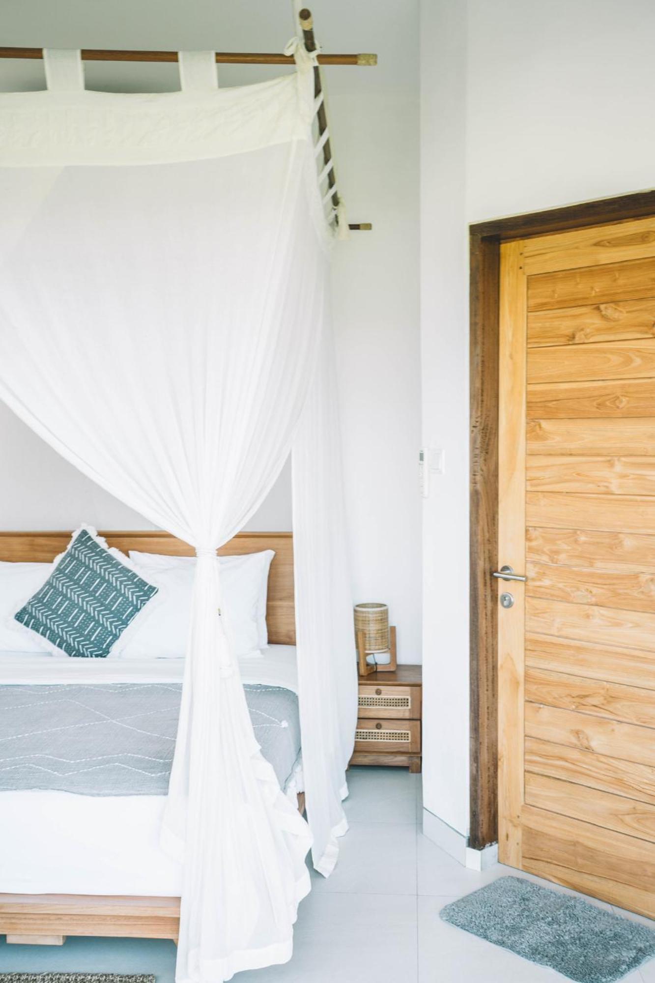 Three Palms Surf & Stay Medewi Airsatang Luaran gambar